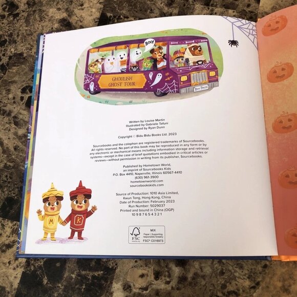 A Haunted Ghost Tour In My Town: Happy Halloween 2023 By Louise Martin HC - Picture 4 of 8